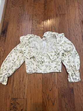 Reformation Floral Linen Ruffled Crop Top in Sage Green, Sz 0